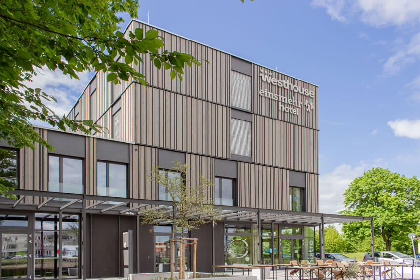 westhouse Eingang Süd